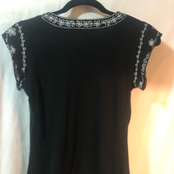 BCBG Maxazria - Picture 2 of 4